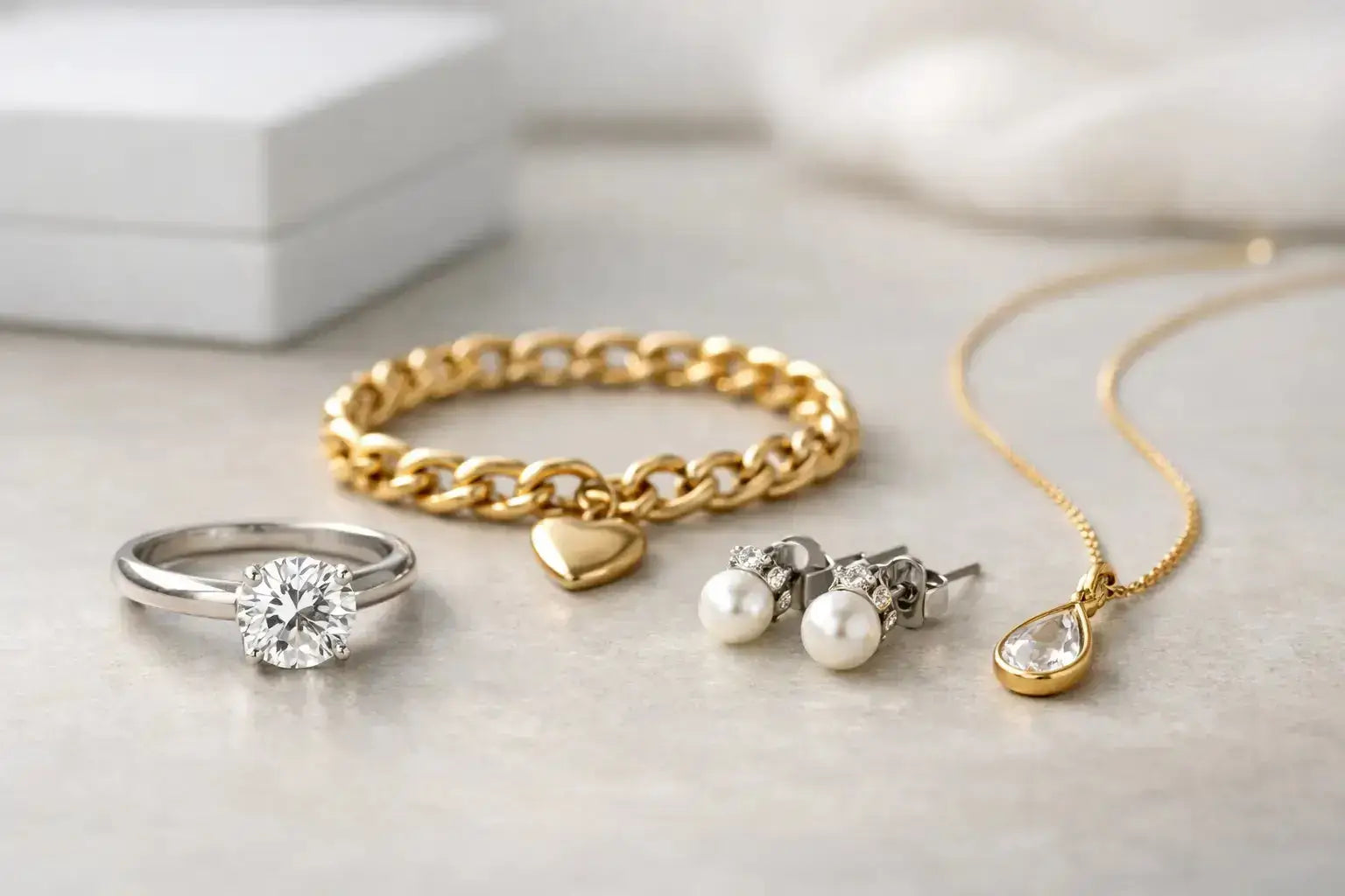Anti Tarnish Jewellery UK: What to Look For
