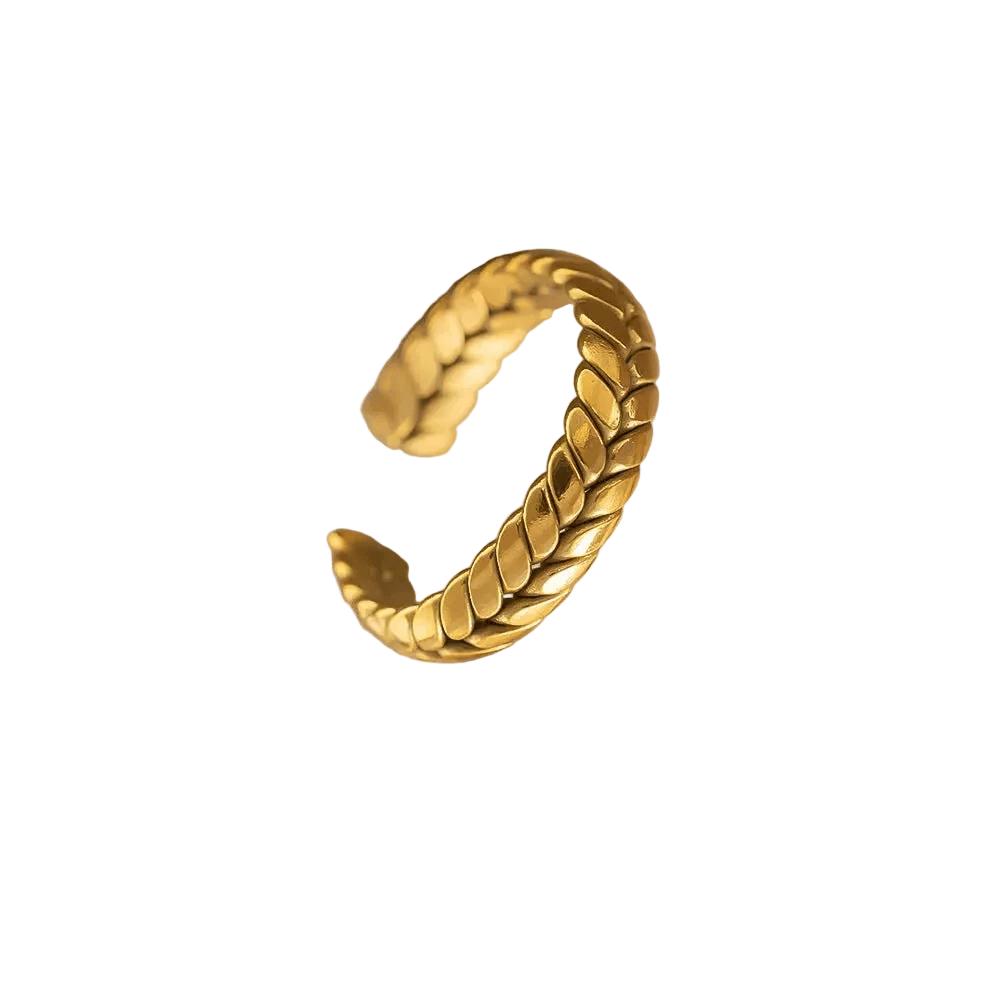 Gold Interlocking Leaf Ring showcasing interlocking leaf patterns and a sculptural design.