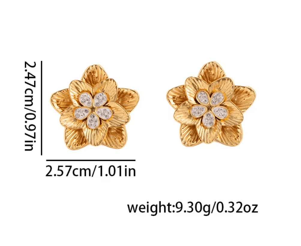 gold floral shaped stud earrings with measurements and weight on a white background