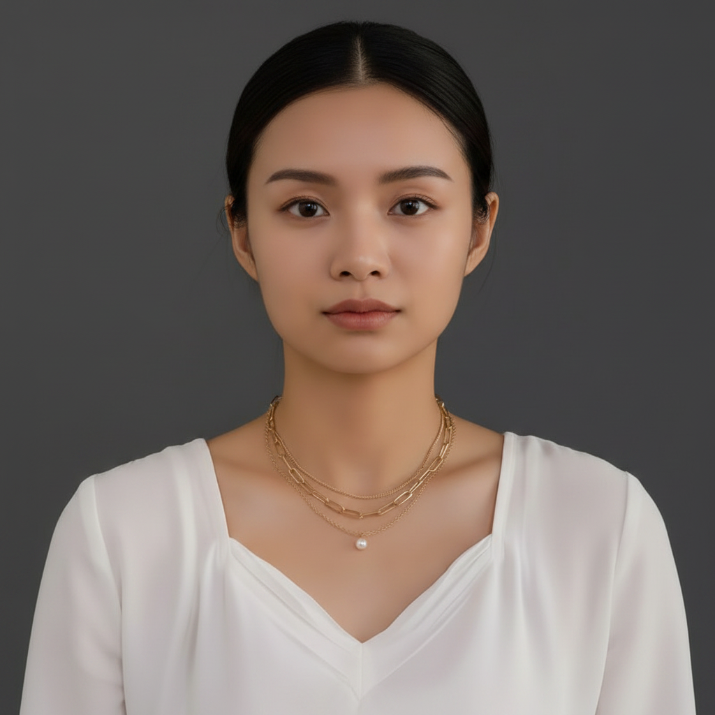 Three Layer Pearl Necklace Gold