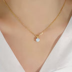 Women wearing from the Gift box with necklace 